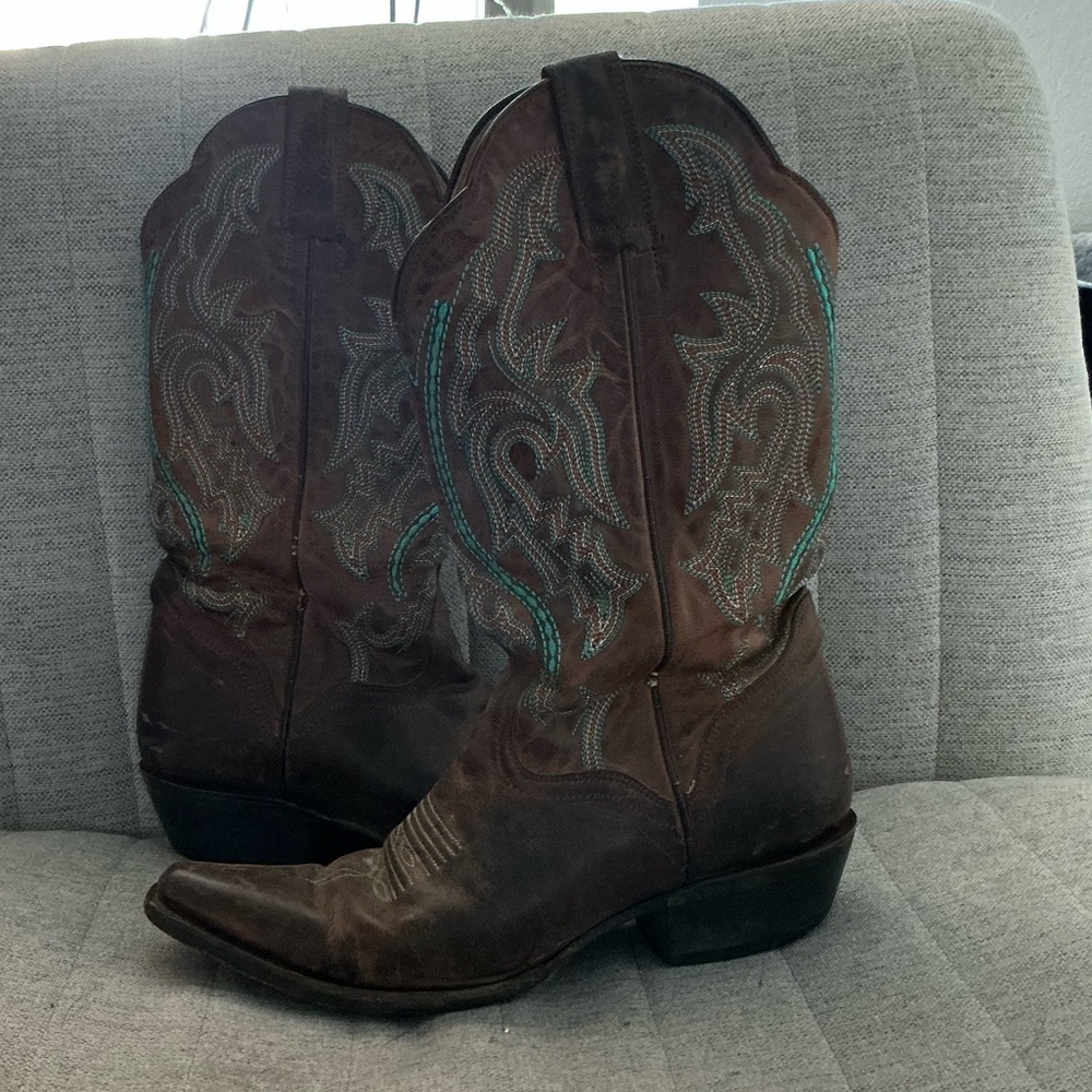 Women’s cowboy boots